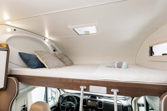 Benimar Sport 346 - interior view 1