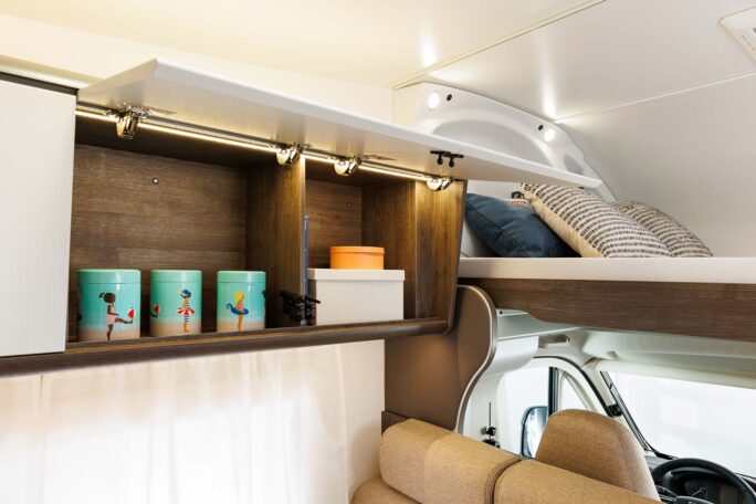 Benimar Sport 346 - interior view 2